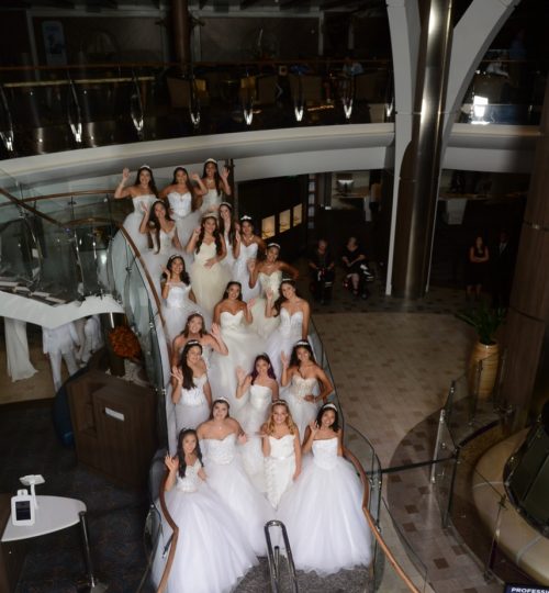 2018 Quinceaneras Stairs waving Large